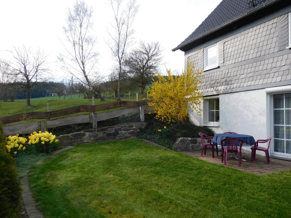 Ferienbauernhof Familie Stratmann Apartment Eslohe Luaran gambar